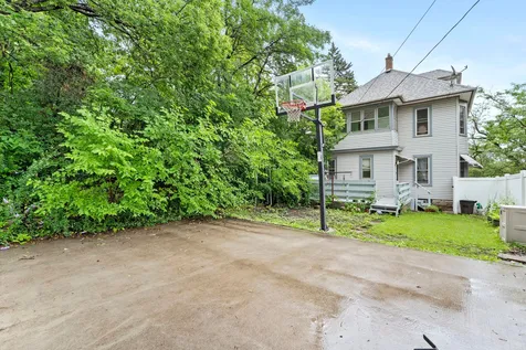 1053 Jessie Street Saint Paul MN 55130