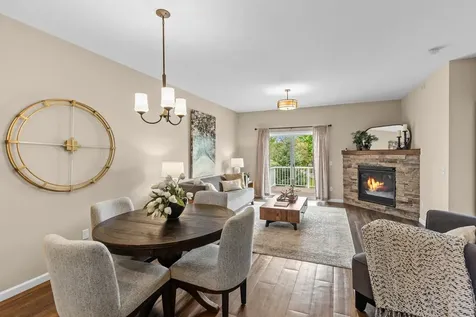 4131 Blakewood Drive Shakopee MN 55379