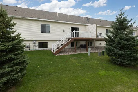 4131 Blakewood Drive Shakopee MN 55379