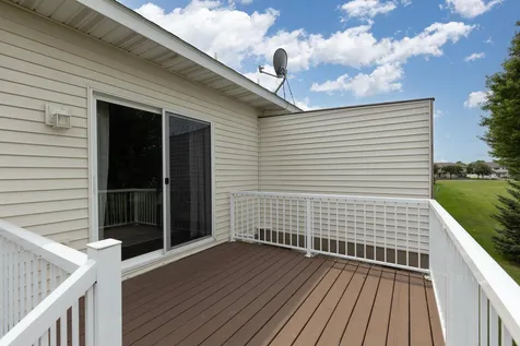 4131 Blakewood Drive Shakopee MN 55379