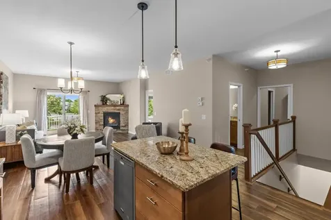 4131 Blakewood Drive Shakopee MN 55379