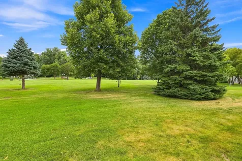 2820 Linden Drive New Brighton MN 55112