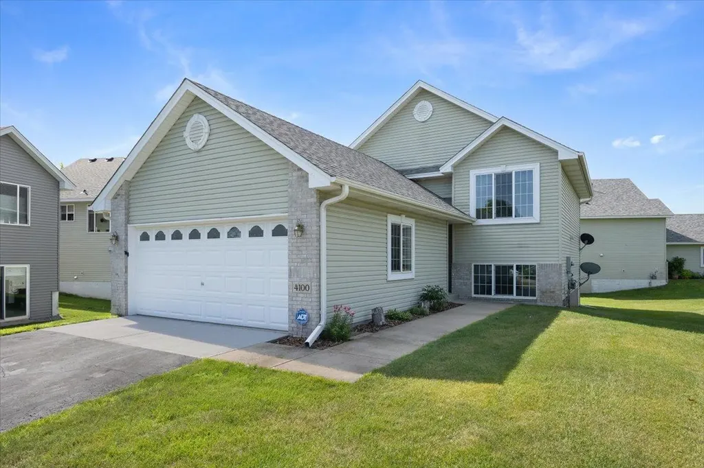 4100 232nd Avenue NW Saint Francis MN 55070