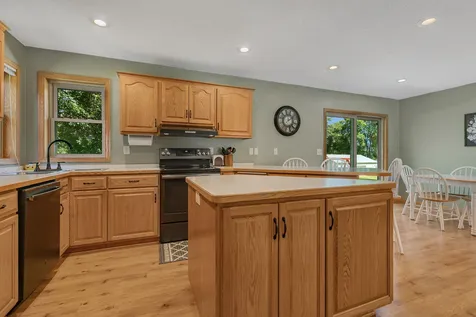 37785 Sunnyfield Circle Avon MN 56310
