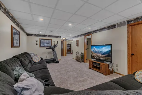 37785 Sunnyfield Circle Avon MN 56310
