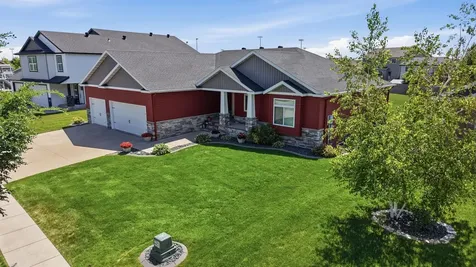 3779 Bell Boulevard E West Fargo ND 58078
