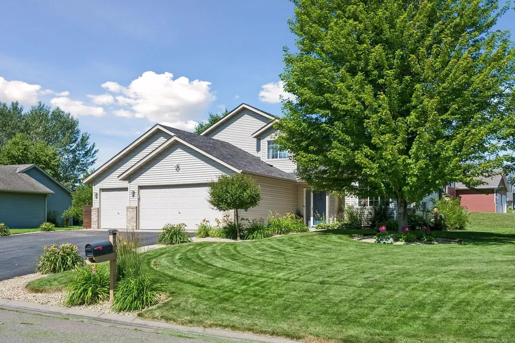 322 Edelweiss Circle NW Saint Michael MN 55376