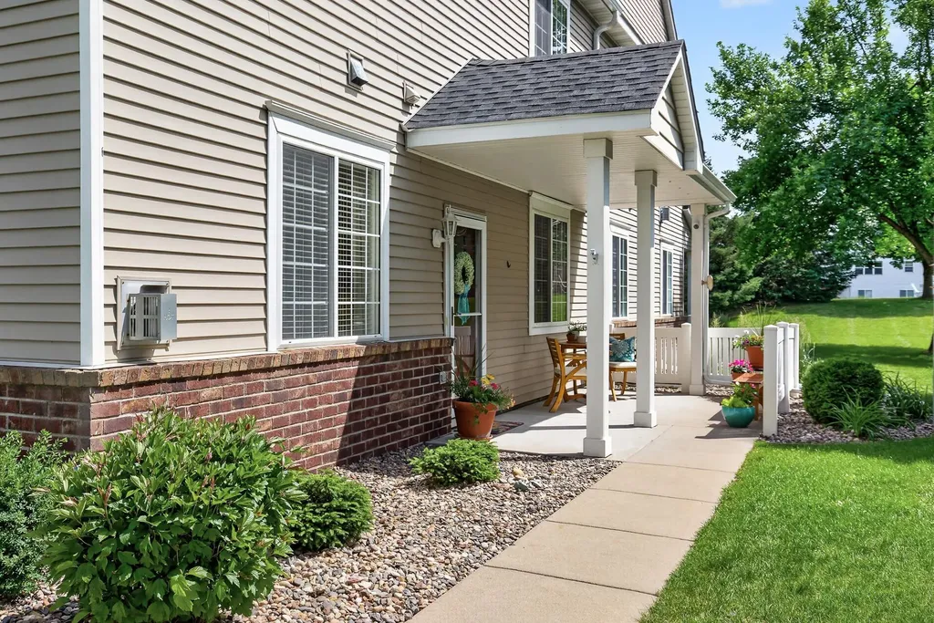 14179 Avalon Path Rosemount MN 55068
