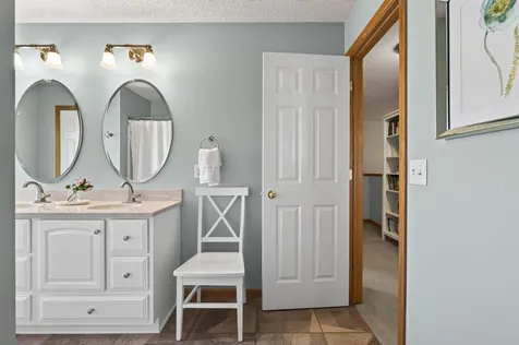 14179 Avalon Path Rosemount MN 55068
