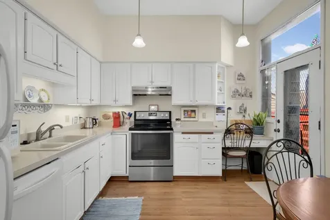 168 College Avenue W Saint Paul MN 55102