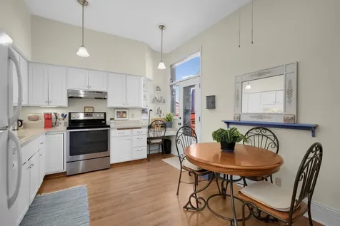 168 College Avenue W Saint Paul MN 55102