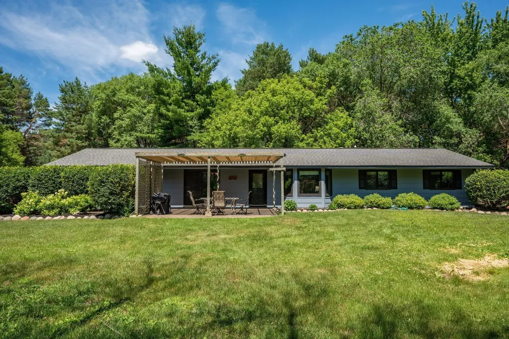 22017 Quincy Street NE Cedar MN 55011