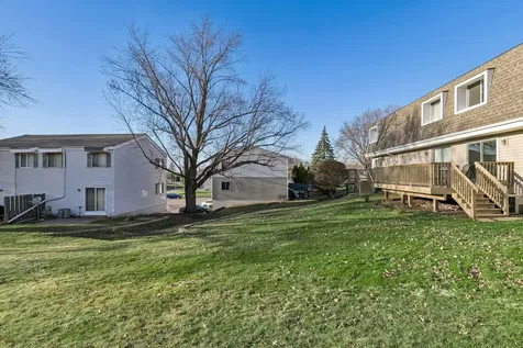 411 Dorland Place Maplewood MN 55119