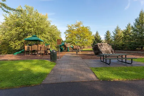 411 Dorland Place Maplewood MN 55119