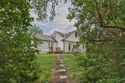 2562 Fairview Avenue N Roseville MN 55113