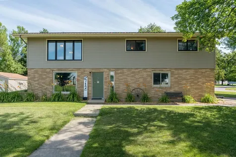 712 Pine Street Nicollet MN 56074