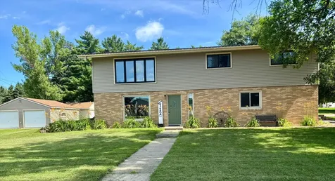 712 Pine Street Nicollet MN 56074