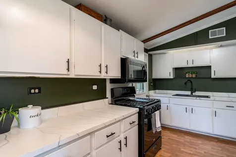 712 Pine Street Nicollet MN 56074