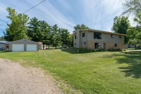 712 Pine Street Nicollet MN 56074