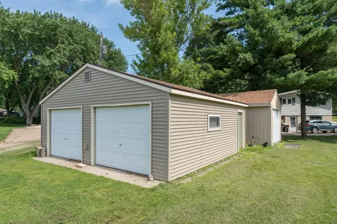 712 Pine Street Nicollet MN 56074
