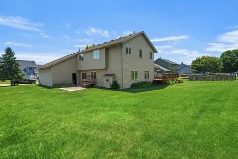 2537 Southcrest Avenue E Maplewood MN 55119