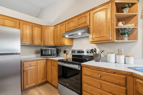 2537 Southcrest Avenue E Maplewood MN 55119