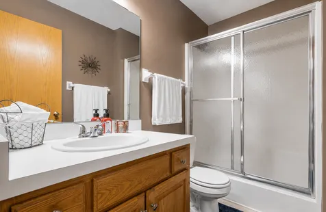 2537 Southcrest Avenue E Maplewood MN 55119