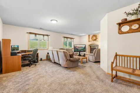 2537 Southcrest Avenue E Maplewood MN 55119