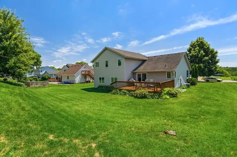 2537 Southcrest Avenue E Maplewood MN 55119