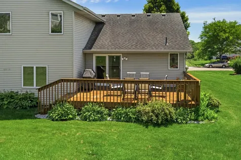 2537 Southcrest Avenue E Maplewood MN 55119