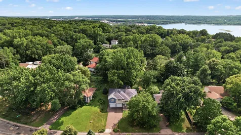 633 Burlington Road Saint Paul MN 55119