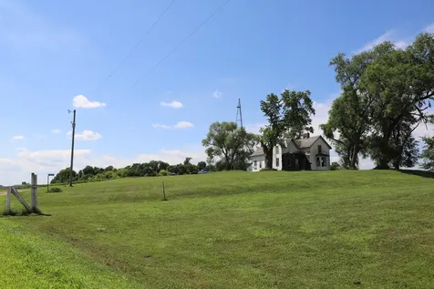 16412 Ames Way Faribault MN 55021