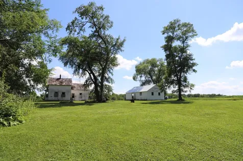 16412 Ames Way Faribault MN 55021