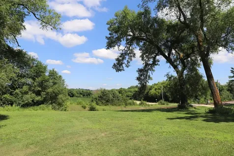 16412 Ames Way Faribault MN 55021