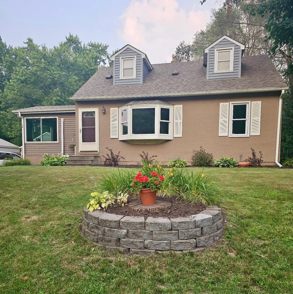 16 Circle Drive Circle Pines MN 55014