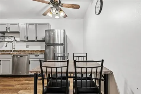 7194 Upper 17th Street N Oakdale MN 55128