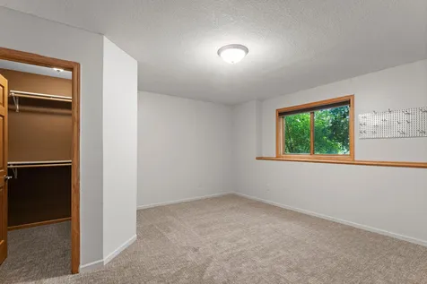 18712 Fontana Street Wyoming MN 55092