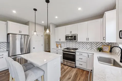 1049 Fabel Lane Waconia MN 55387