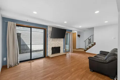 1272 Trailwood S Hopkins MN 55343