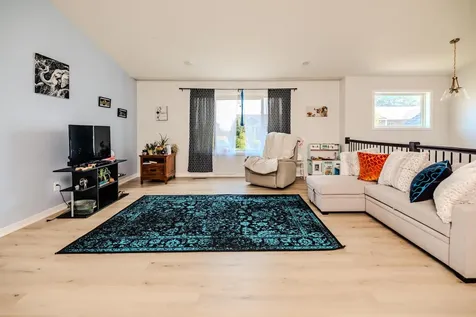 856 Golfview Avenue Zumbrota MN 55992
