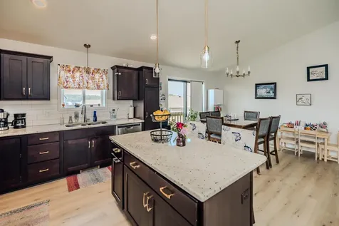 856 Golfview Avenue Zumbrota MN 55992