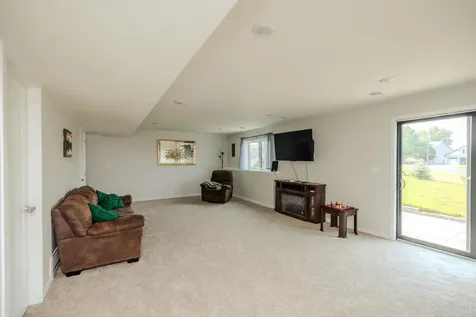 856 Golfview Avenue Zumbrota MN 55992