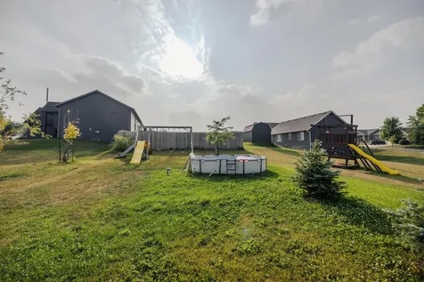 856 Golfview Avenue Zumbrota MN 55992