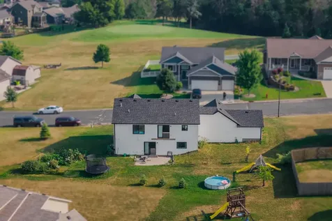 856 Golfview Avenue Zumbrota MN 55992