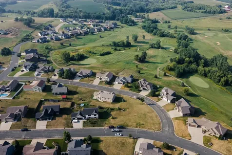 856 Golfview Avenue Zumbrota MN 55992