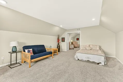 5692 Cornucopia Avenue NW Rochester MN 55901