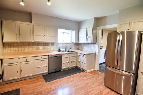 606 Kendall Avenue S Thief River Falls MN 56701