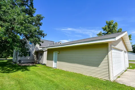 606 Kendall Avenue S Thief River Falls MN 56701