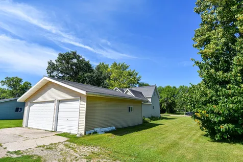 606 Kendall Avenue S Thief River Falls MN 56701