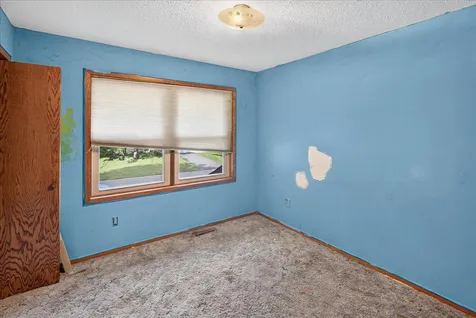 9720 Oliver Avenue N Brooklyn Park MN 55444